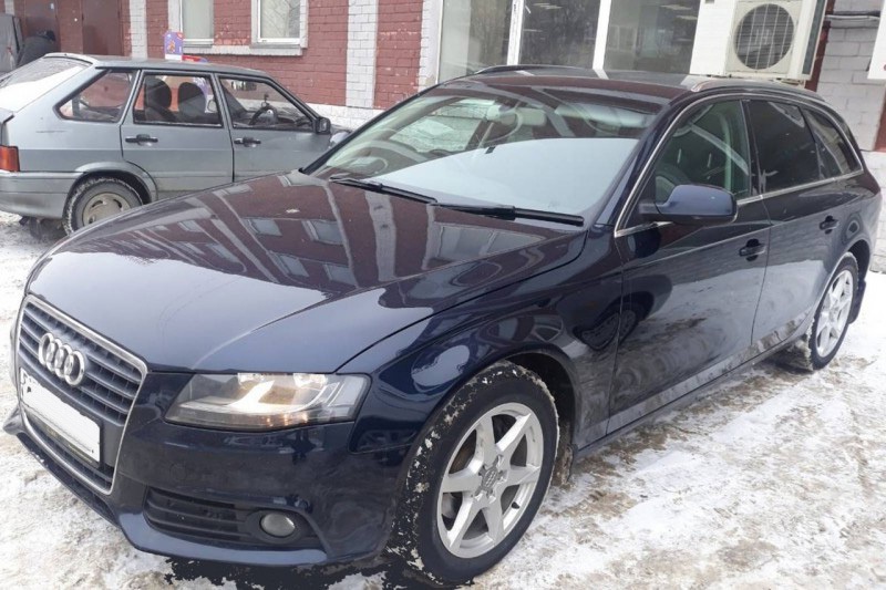 AUDI A4