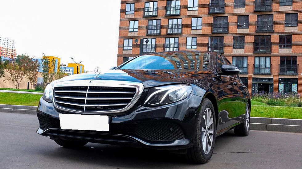 Mercedes E