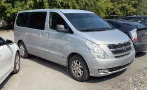 Hyundai H-1 (Grand Starex)